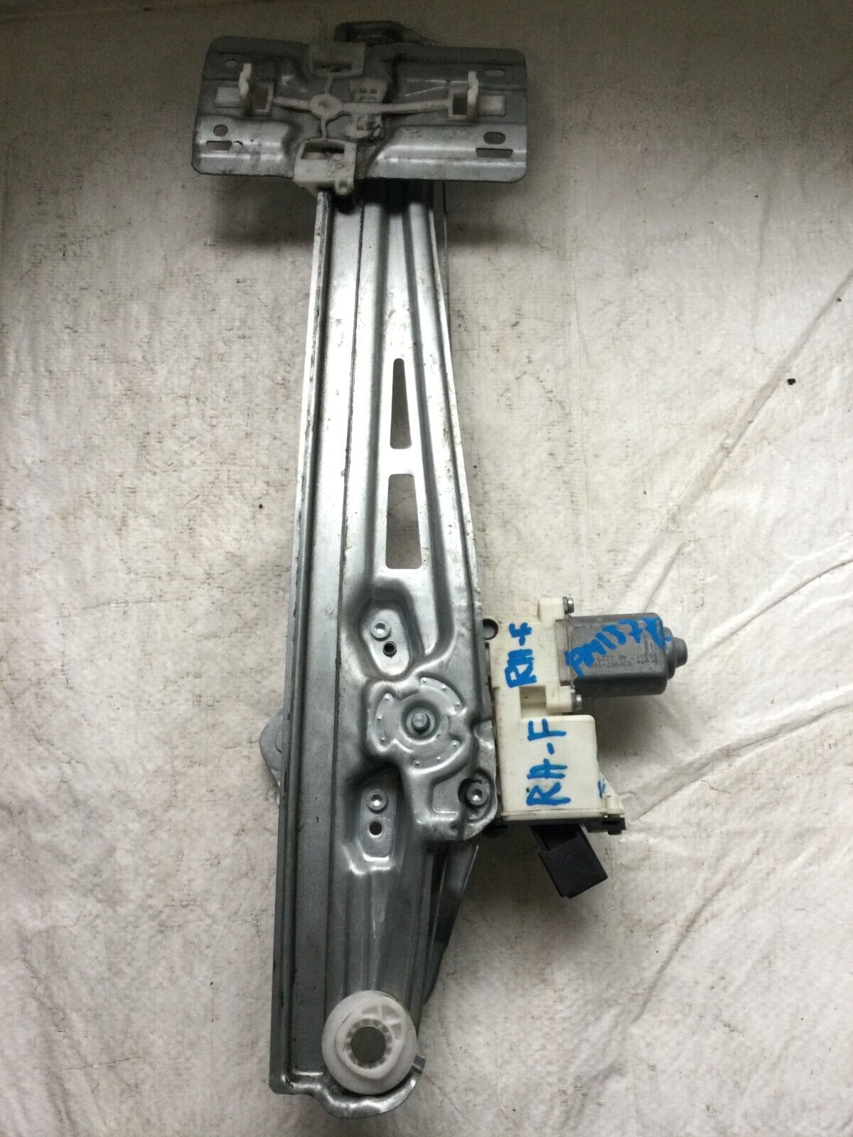 2017 Ford Explorer Front Right Window Regulator Motor OEM