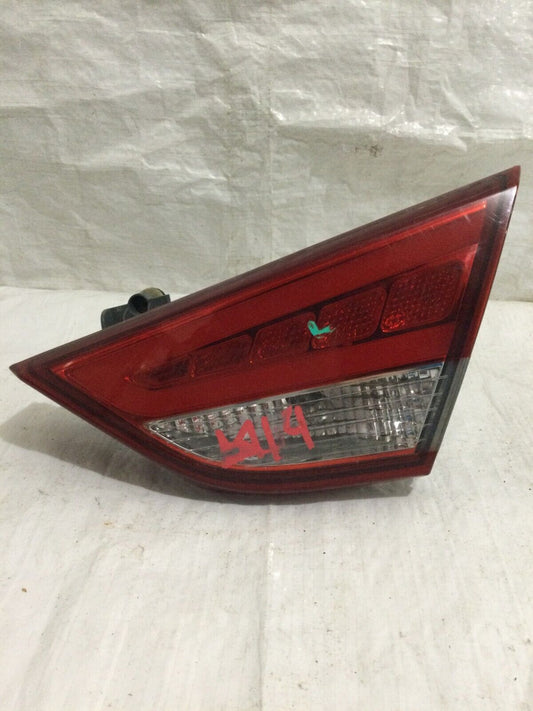 2011-2014 Hyundai Sonata Right Passenger Side Quarter Tail Light Assembly OEM