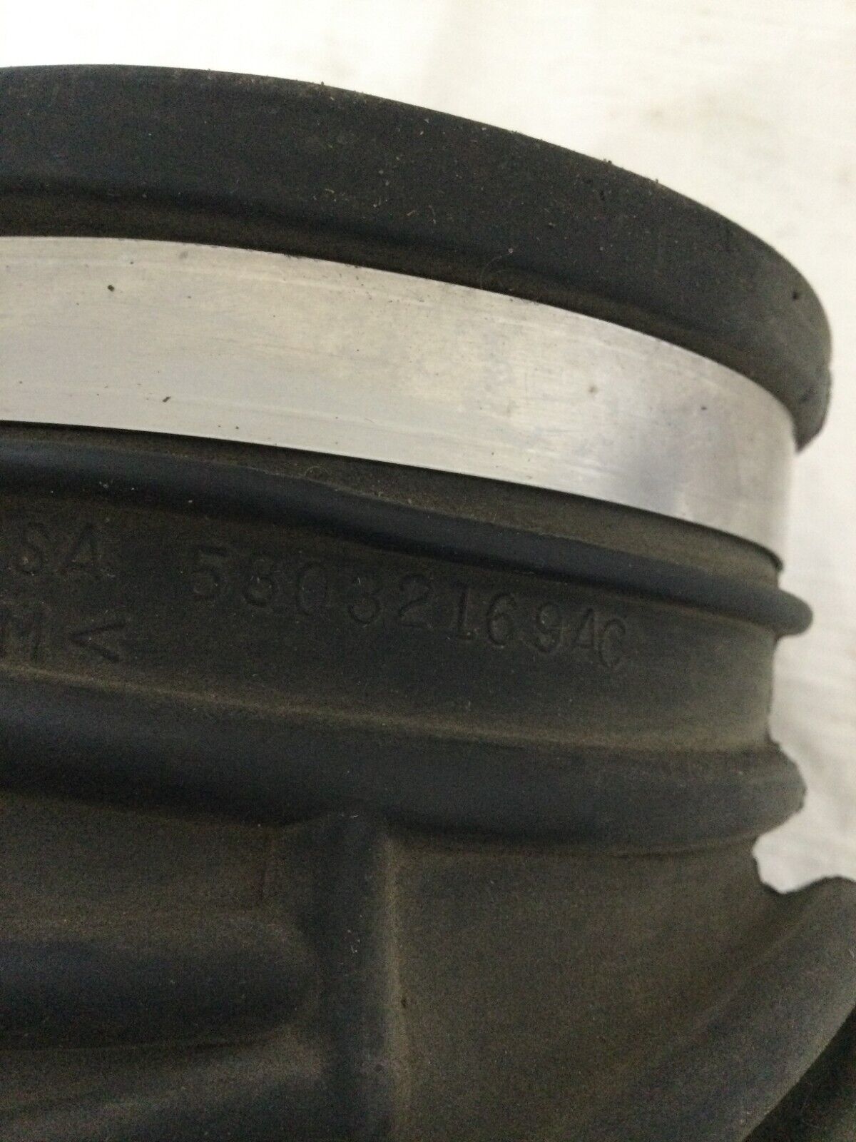  2003-2008 Dodge Ram 1500 5.7L Air Intake Hose Duct 53032169AC OEM 