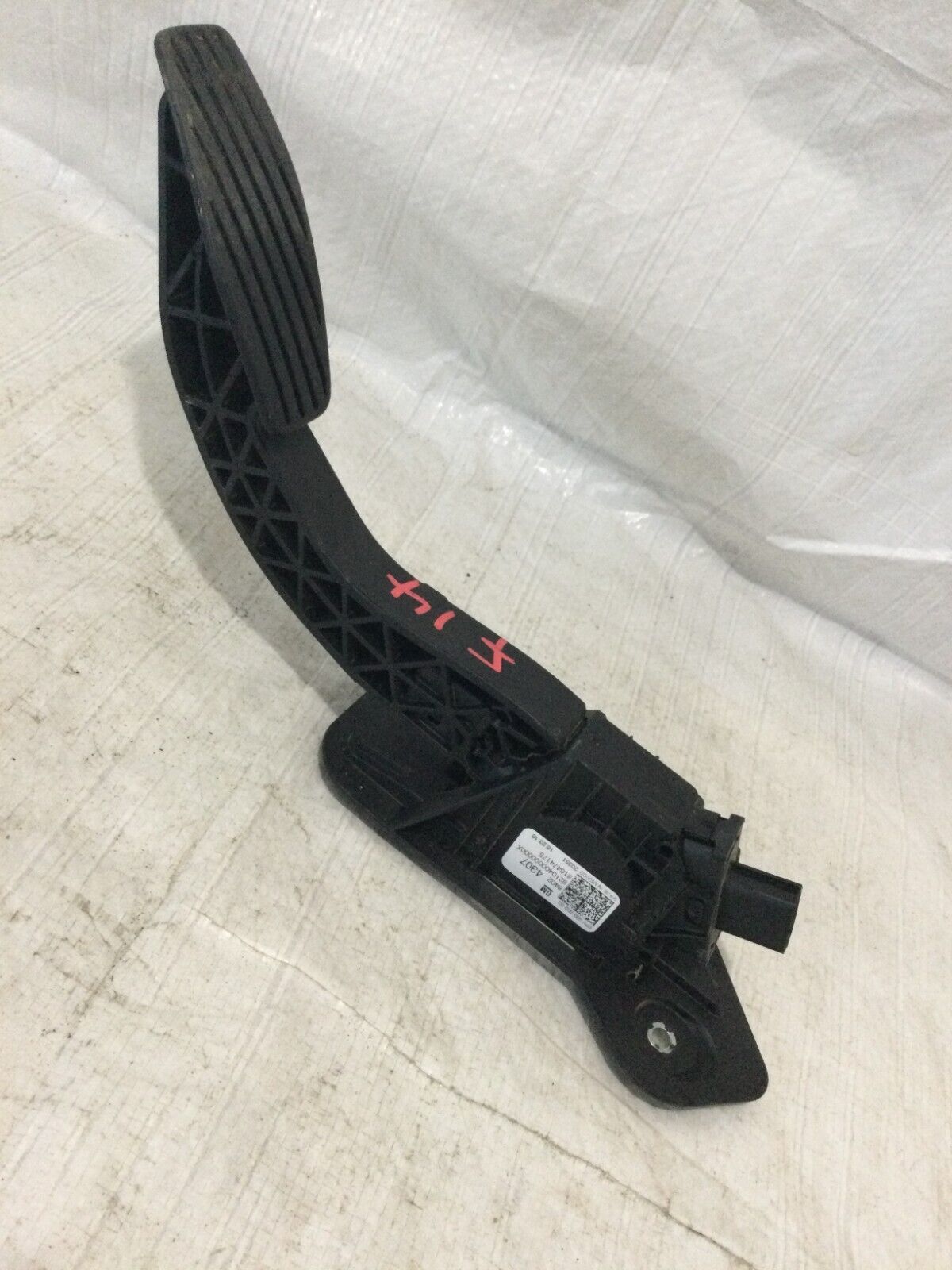 2021 Chevrolet Silverado 1500 Accelerator Gas Pedal OEM