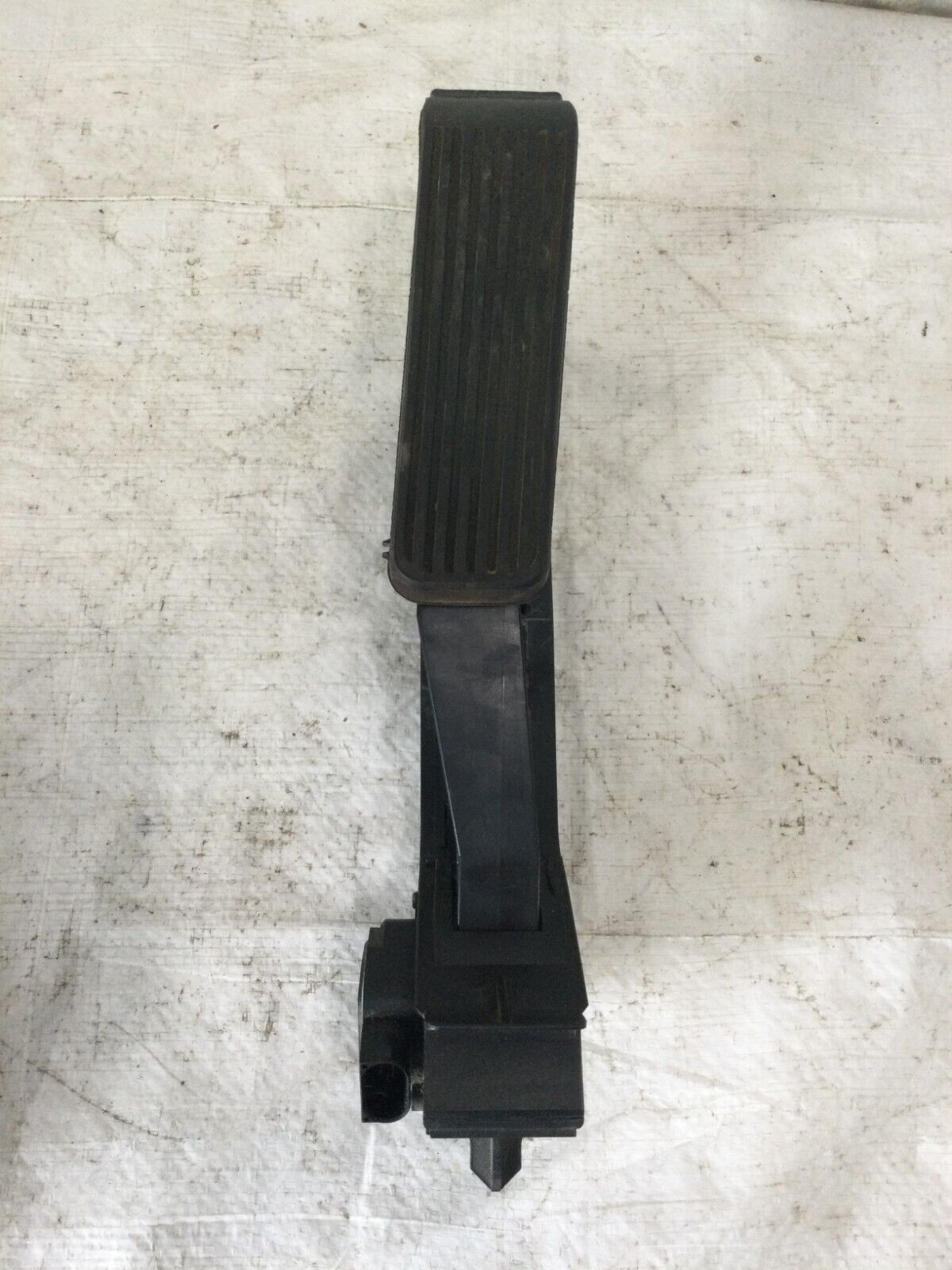 2004 Mercedes Benz S430 S Class Gas Pedal OEM A2203000104