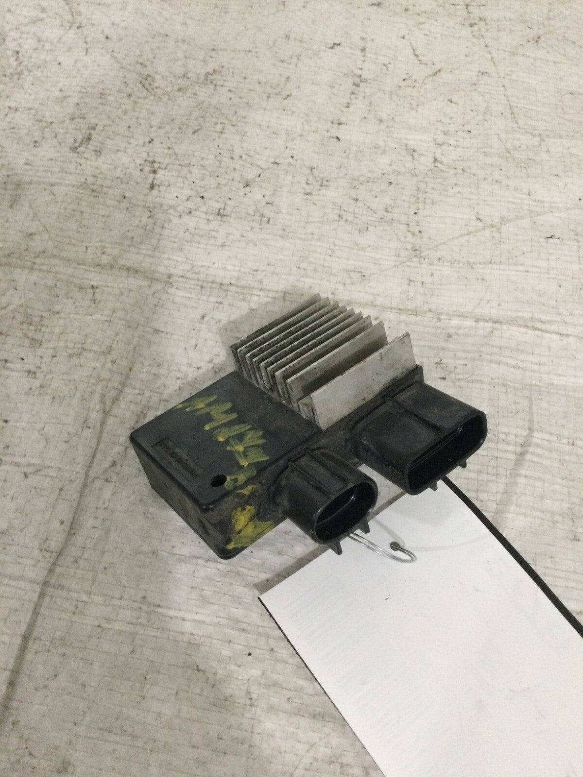 2017 Toyota Corolla Cooling Fan Control Module OEM 89257-12010 MARKED DAMAGE