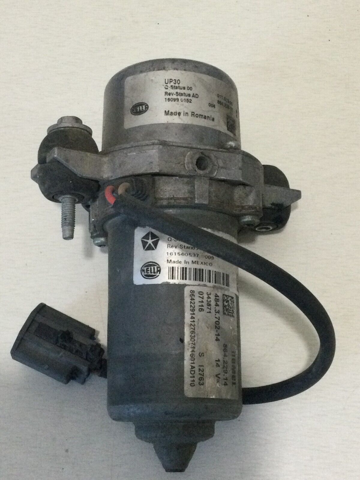 2017 Dodge Ram 1500 Brake Booster Vacuum Pump 3.0L 04581581AB OEM