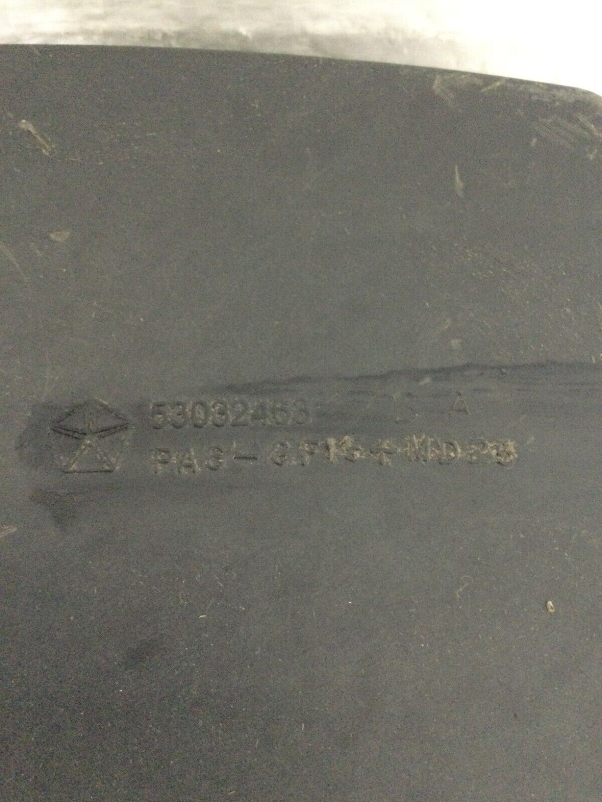 2003-2008 Dodge Ram 1500 5.7L Hemi Air Intake Resonator Housing Box OEM 53032463