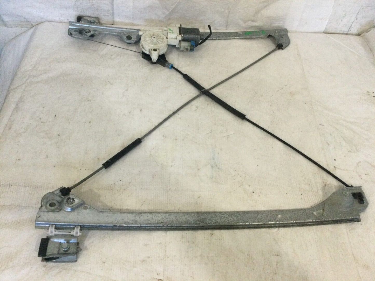2007 GMC Yukon Front Left Window Regulator Motor OEM