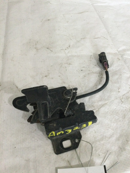 2010 Chevrolet Silverado 1500 Hood Latch OEM 20761108