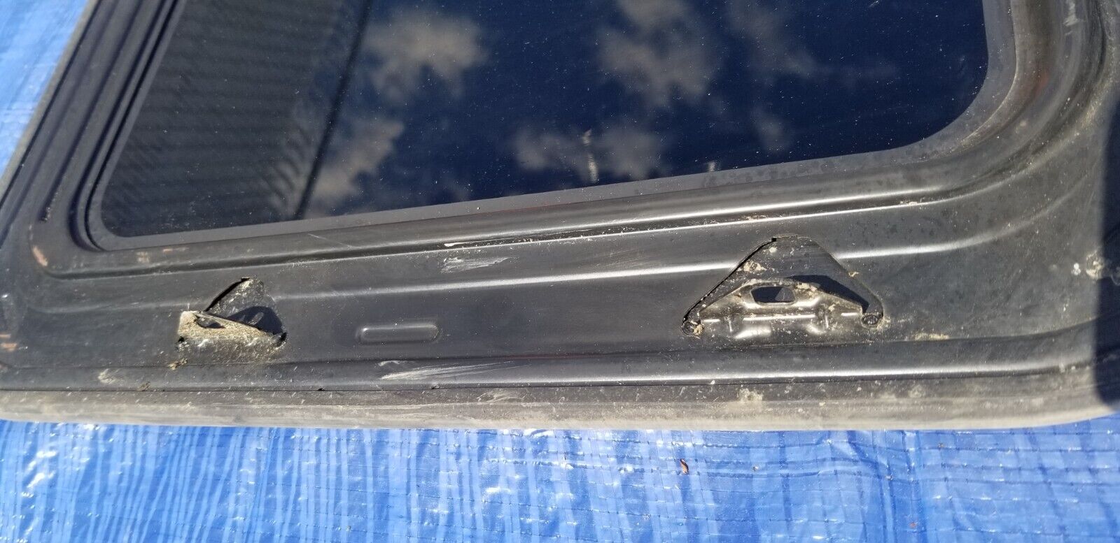 2006 Cadillac Escalade Sunroof Glass OEM