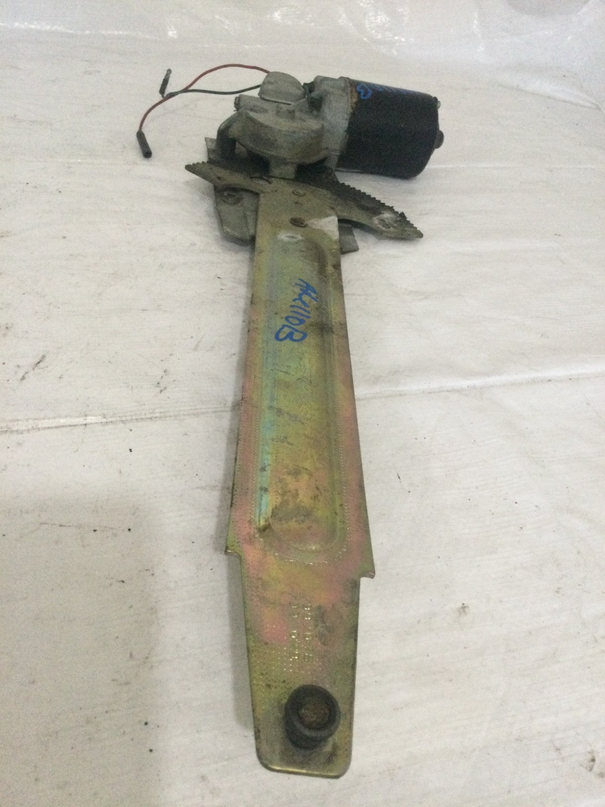 1984 Jaguar XJS Front Left Power Window Regulator OEM 7997079