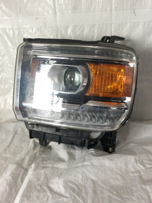 2015 GMC Sierra 2500 Left side Xenon HID Headlamp Assembly 84062136 OEM