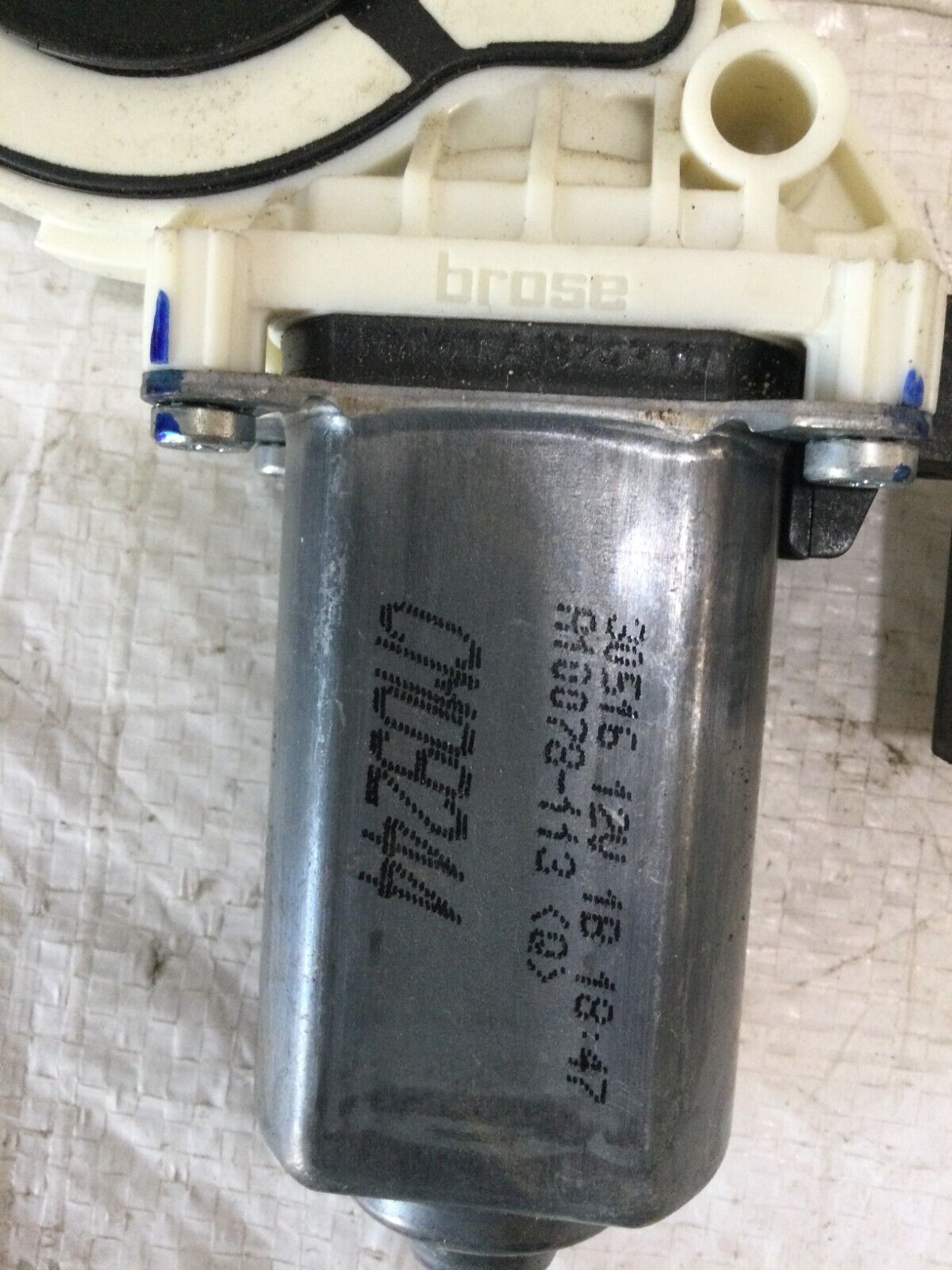 2017 Jeep Wrangler  Front Right Side Power  Window  Motor CM09244 OEM