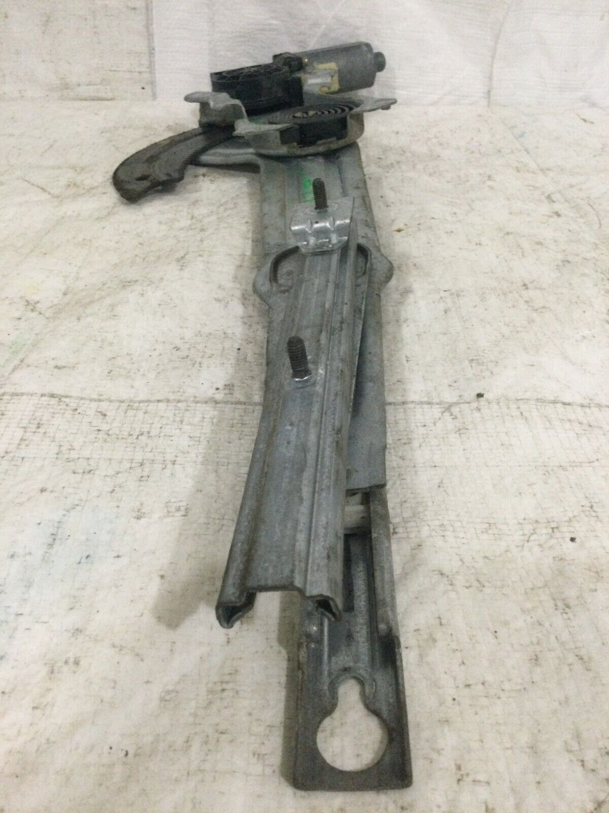 2004 Dodge Ram 1500 Front Right Regulator Motor OEM