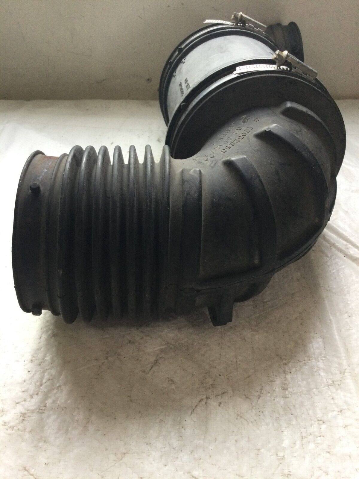 2003-2004 Dodge Ram 1500 Air Cleaner Duct Hose 53032650AA OEM