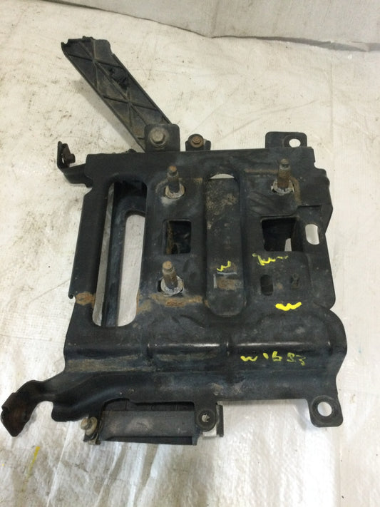 2015 Dodge Ram 1500 Front Right Bumper Bracket OEM 13DSR1751 2013-2018