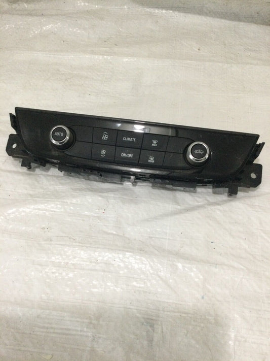 2018-2020 Buick Regal Preferred II A/C Heater Control OEM 39177120