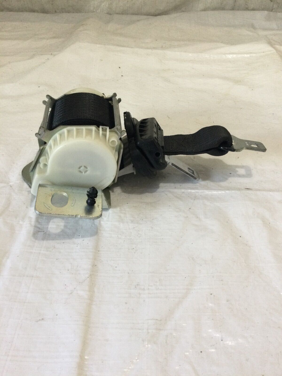 2017 Dodge Grand Caravan Rear Left Center Seat Belt OEM