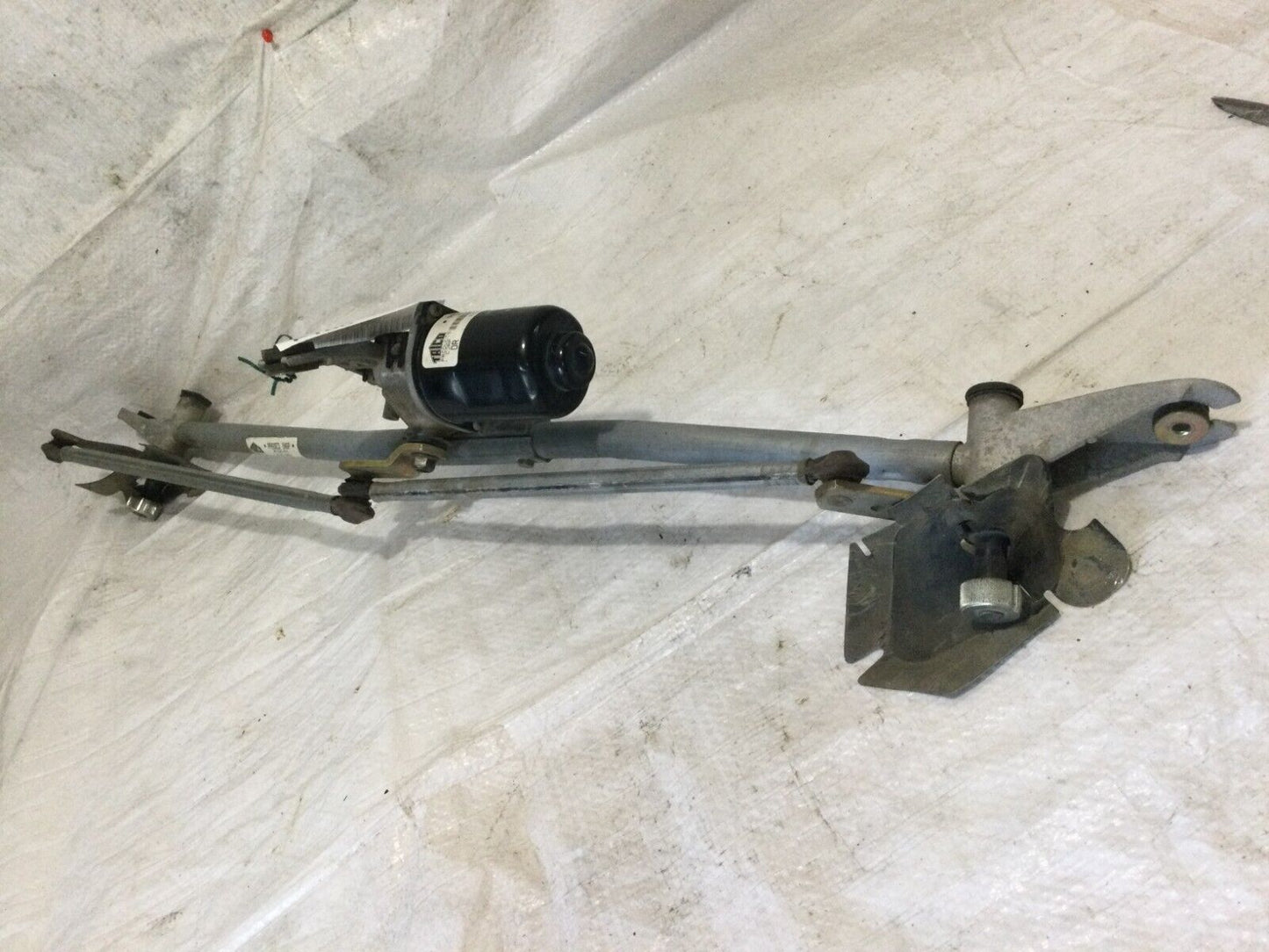 2005 Dodge  Ram 1500 2500 Windshield Wiper Linkage Assembly w/ Motor 55077098AH