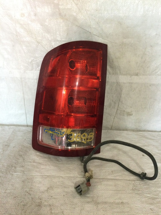 2007-2013 GMC Sierra 1500 Driver Left Side Tail Light Taillight OEM 25958484