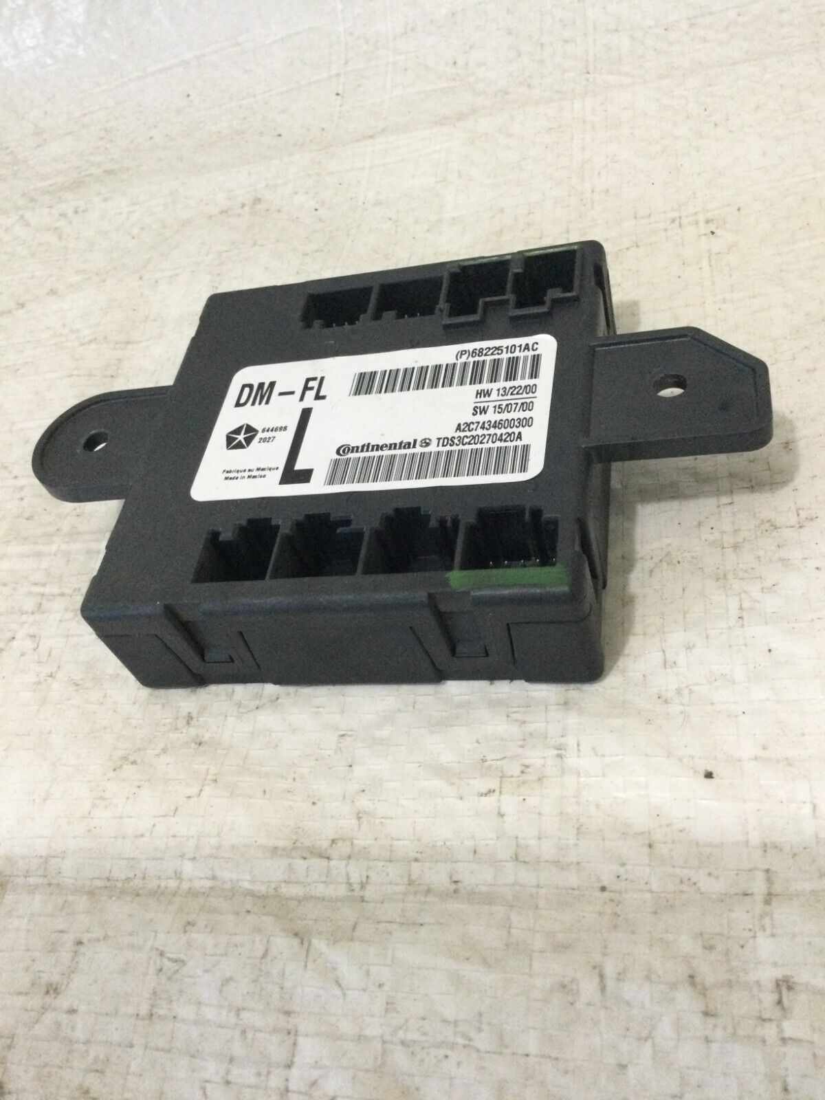 2018 RAM 1500  Front Left Side   Door Control  Module P68225101AC OEM