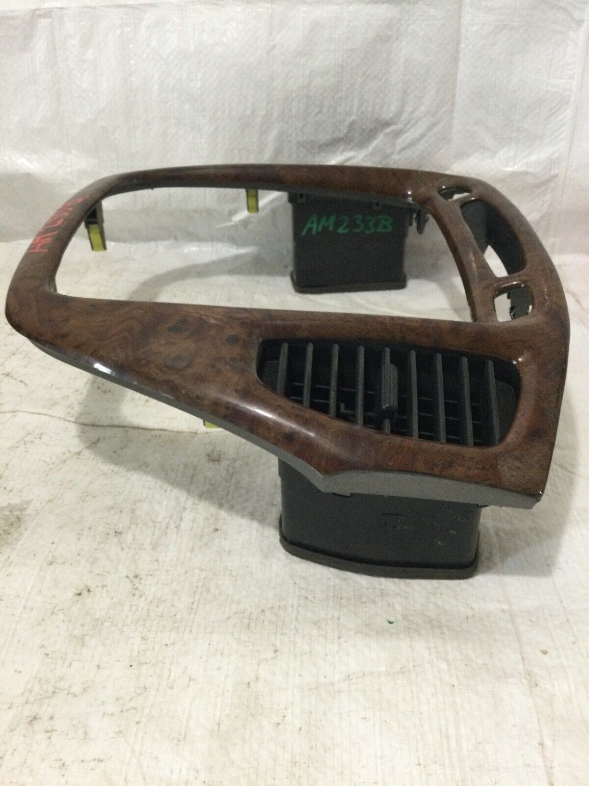2003-2006 Toyota Highlander Woodgrain Center Dash Radio Air Vent Bezel OEM