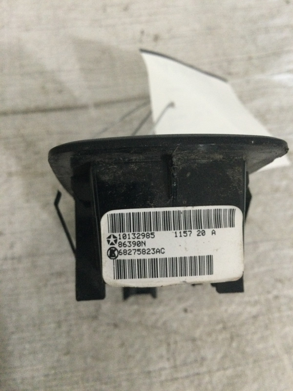 2017 Dodge Ram 3500 Front Right Door Switch And Bezel OEM 68275823AC