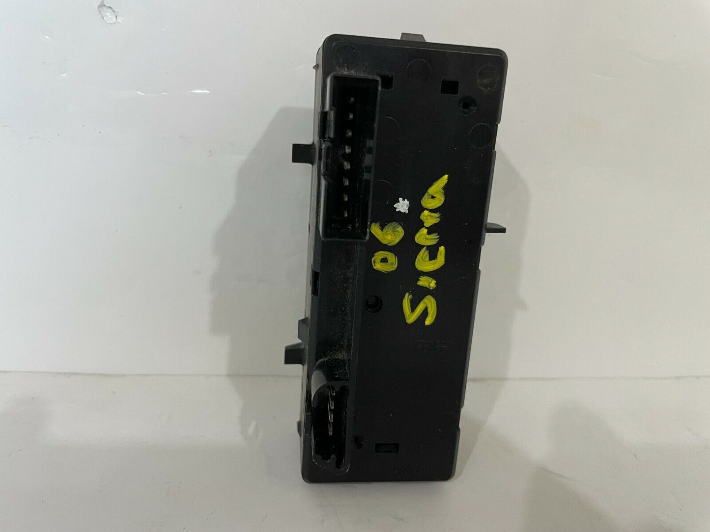 2003-2006 Chevy Silverado Sierra 1500 Auto 4WD Transfer Case Switch 15164520 OEM