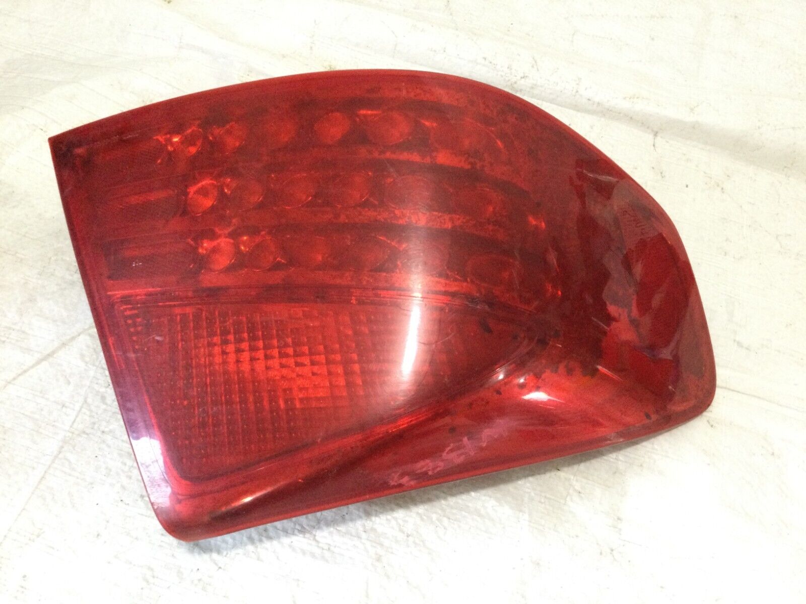 2004 Infinity  G35 Left  Driver Side Taillight  Assembly