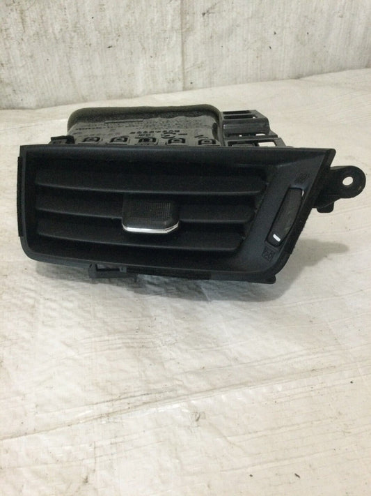 2015-2018 Chevrolet Silverado 1500 Left Center Dash Air Vent 20943682 OEM