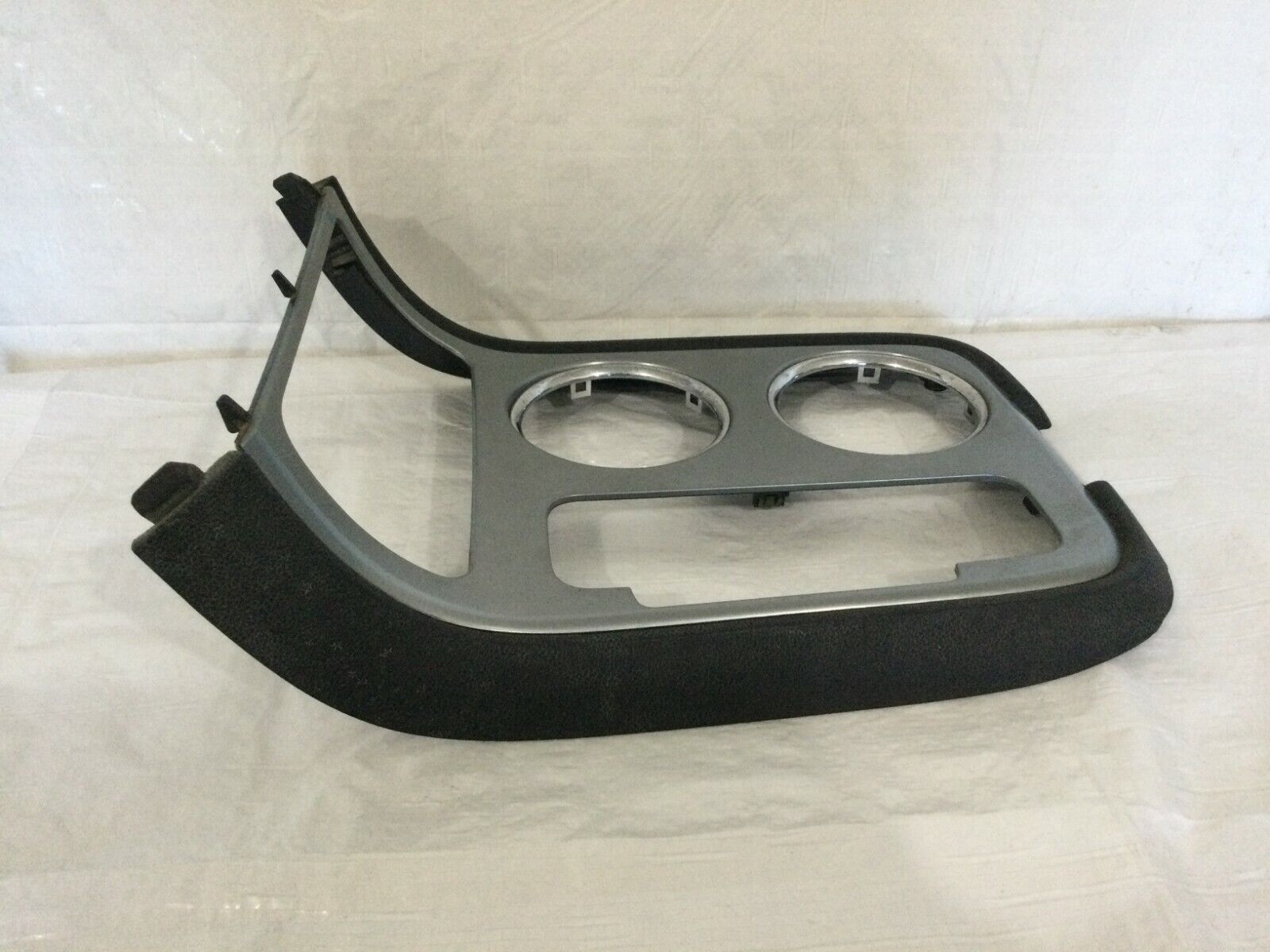 2007-2009 GMC Acadia Shifter Cup Holder Trim Bezel OEM 25814805