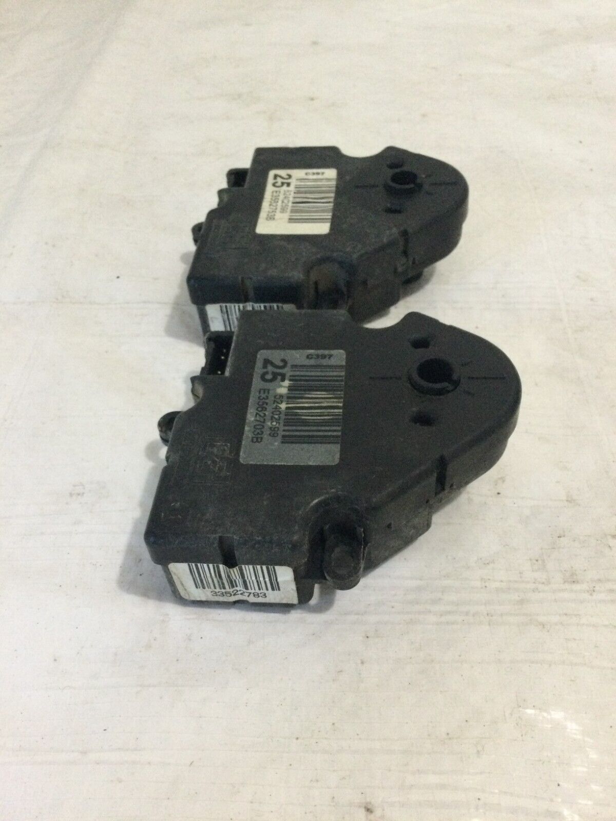 2007- 2010 Cadillac Escalade ESV Vacuum Valve 52402599 OEM