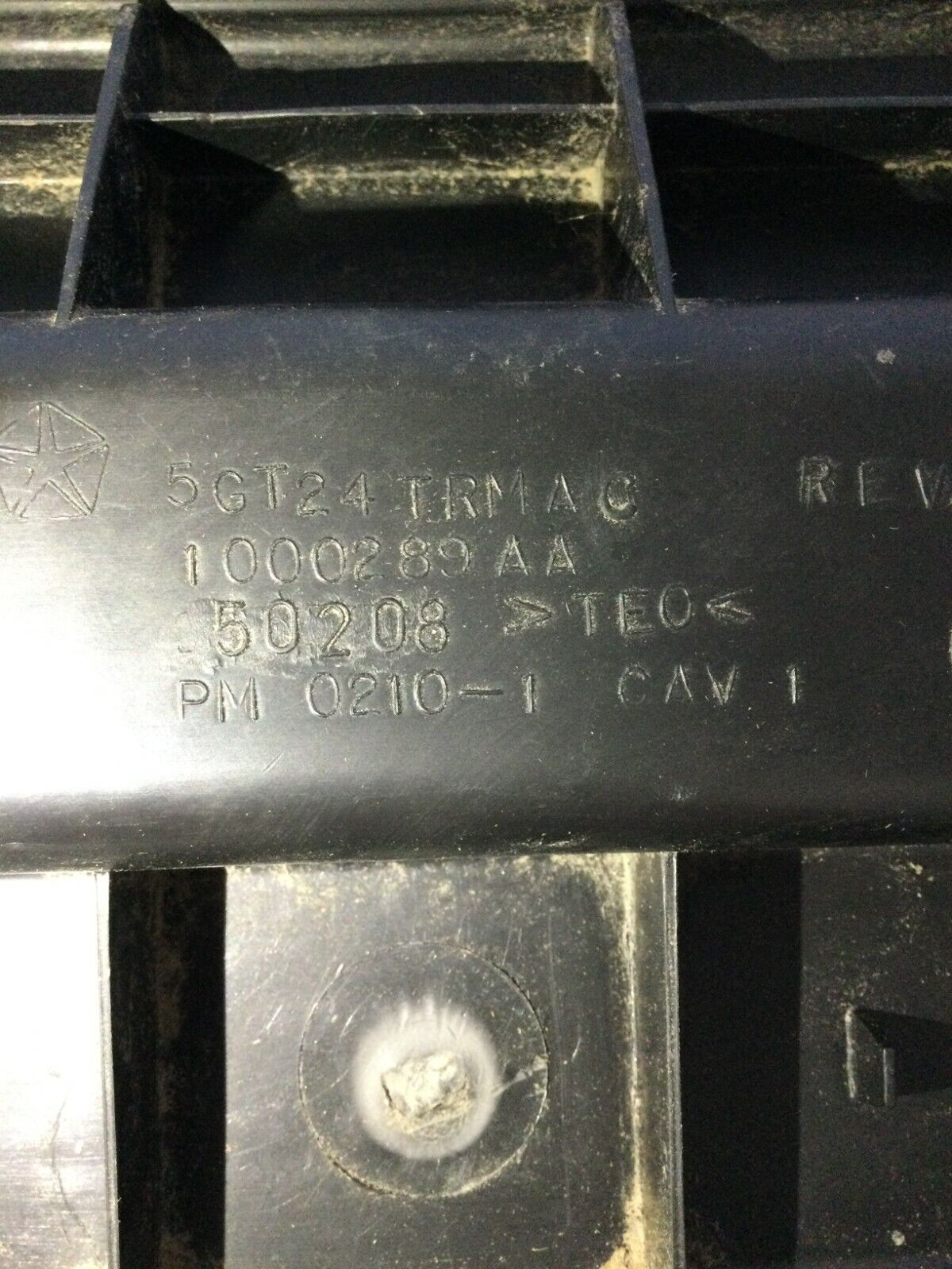 2004-2005 Dodge Ram 2500 Lower Knee Dash Trim Kick Panel 5GT24TRMAC OEM