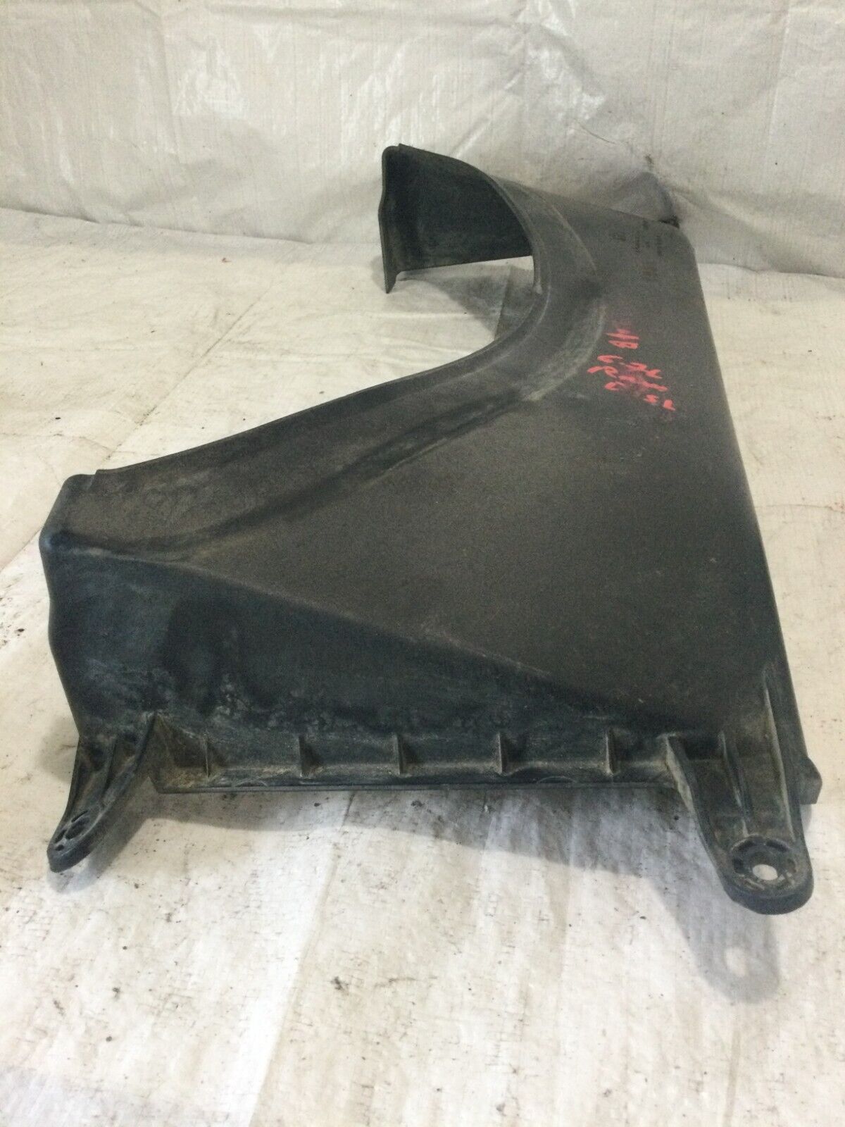 2018 Dodge Ram 3500 Shroud Air Cooler Bracket OEM 52014747AA