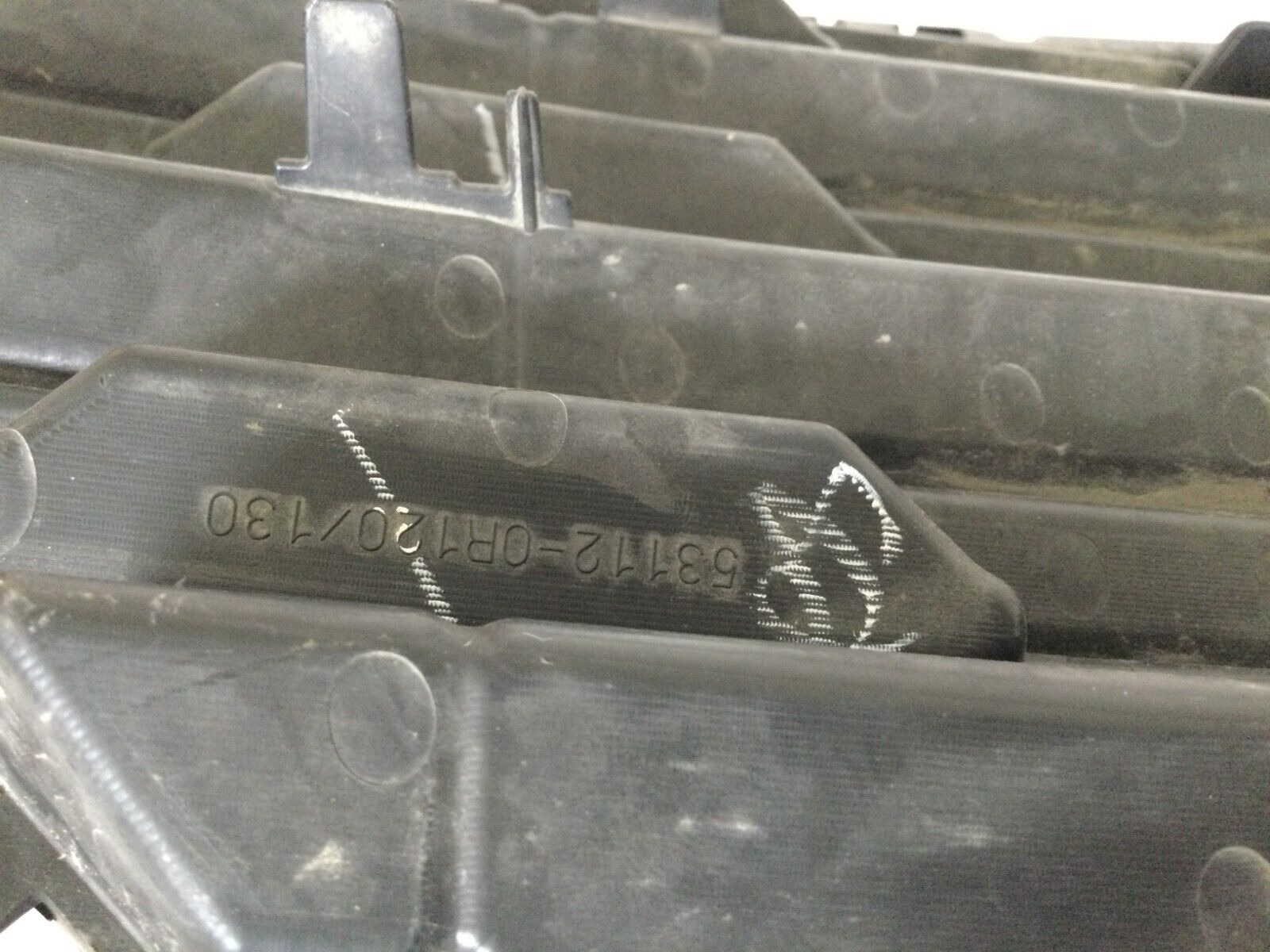 2019-2022 Toyota RAV4 Front Bumper Grille Grill OEM 53112 0R120