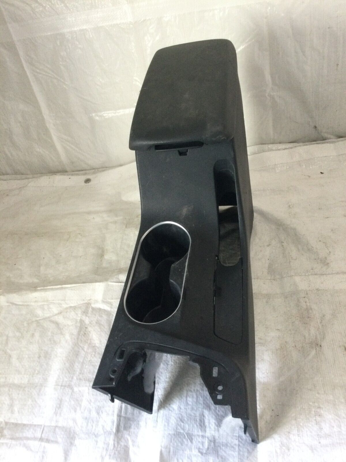 2017 Hyundai Elantra Front Center Console LID W/ Armrest OEM