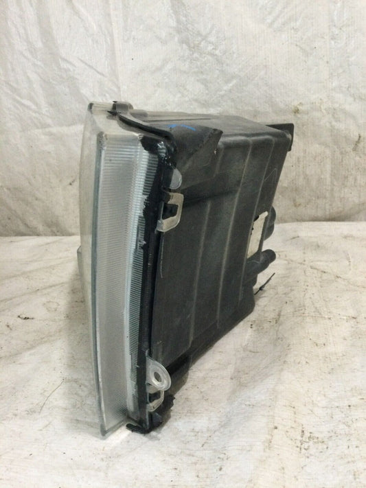 2009 Dodge Ram 1500  Right Side Headlight Assembly OEM ( DAMAGE TABS )