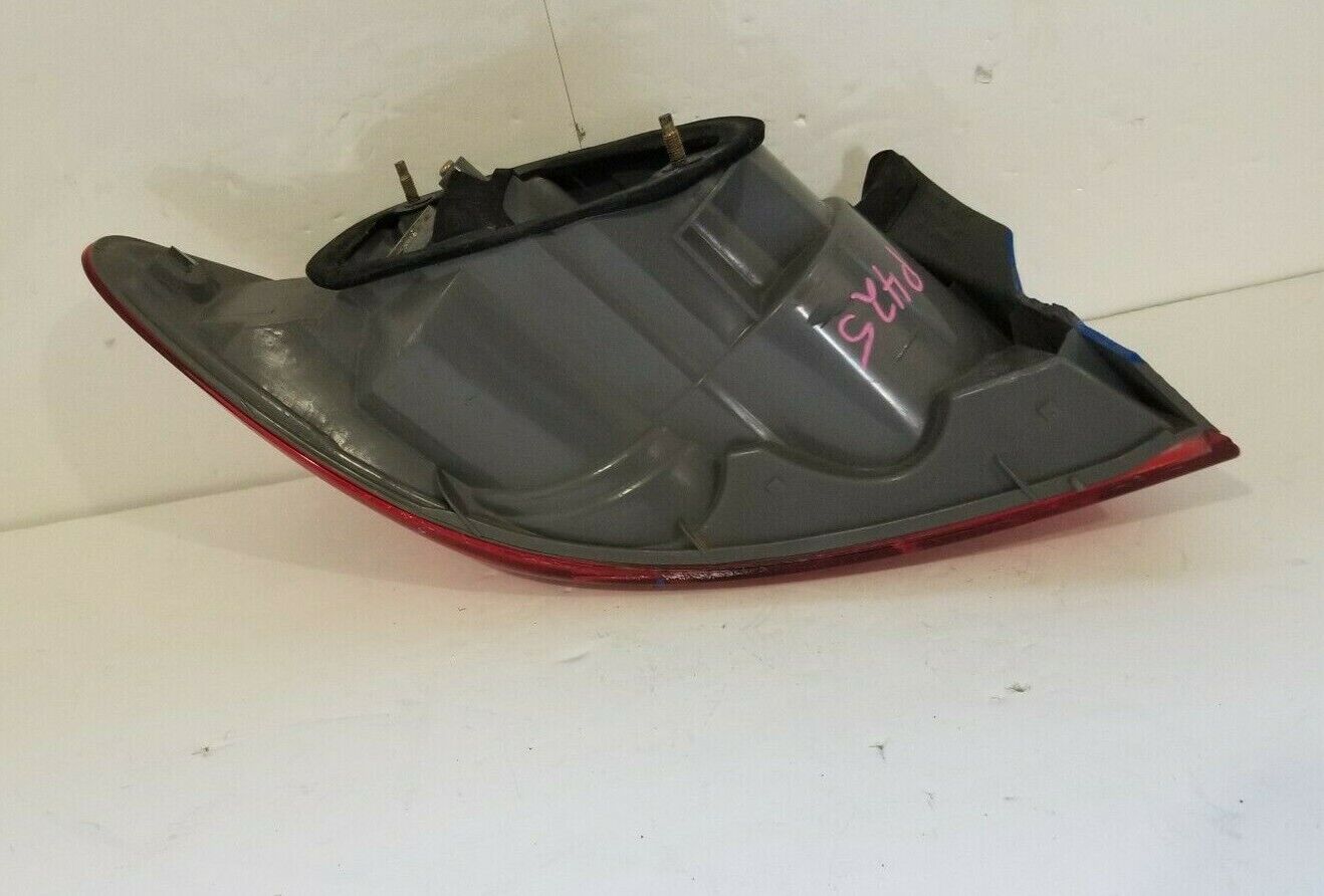 2004-2005 Mazda 6 Sedan Tail Light Lamp Right Passenger OEM RH