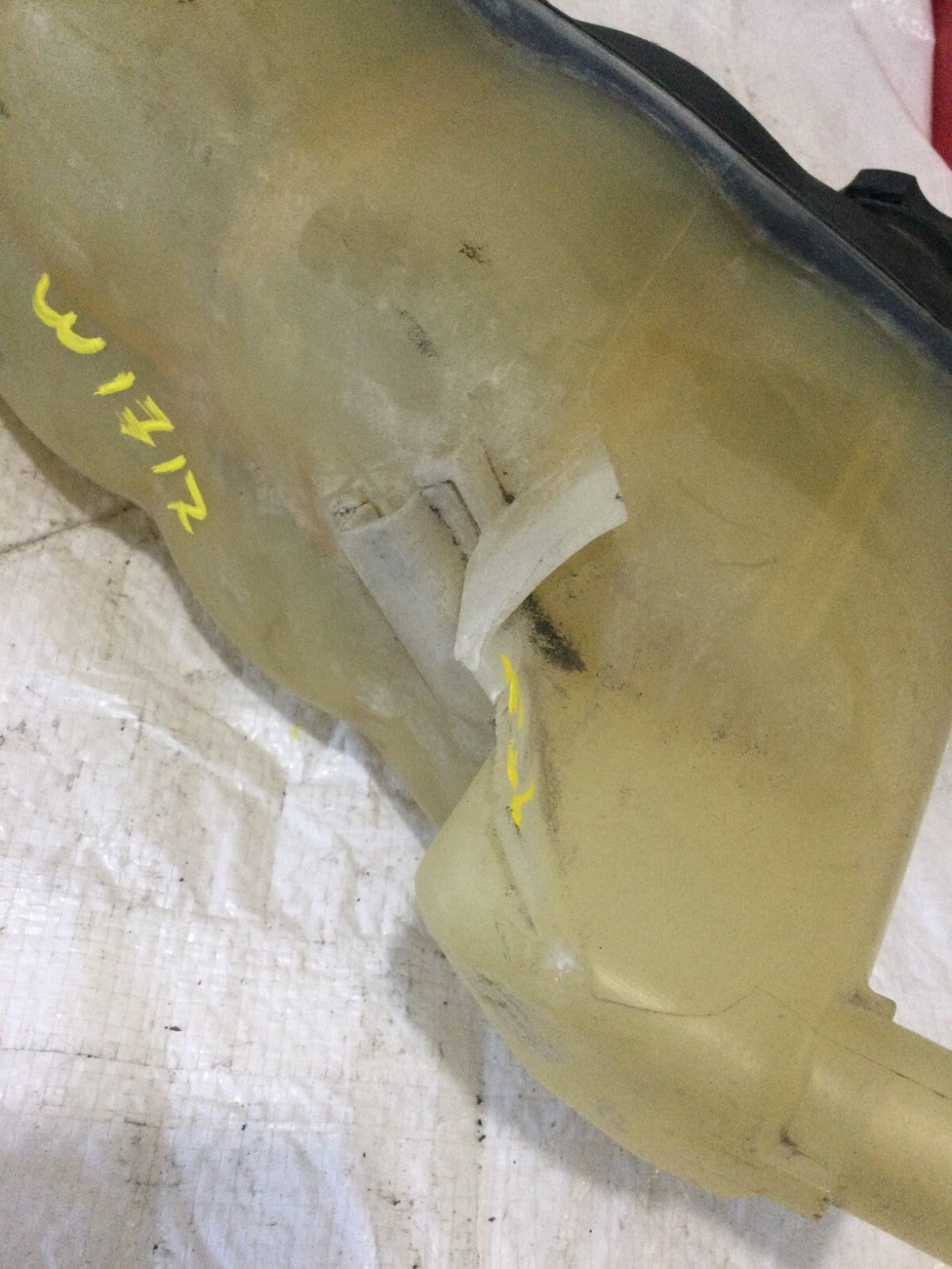 2007 Cadillac Escalade Engine Coolant Recovery Bottle OEM