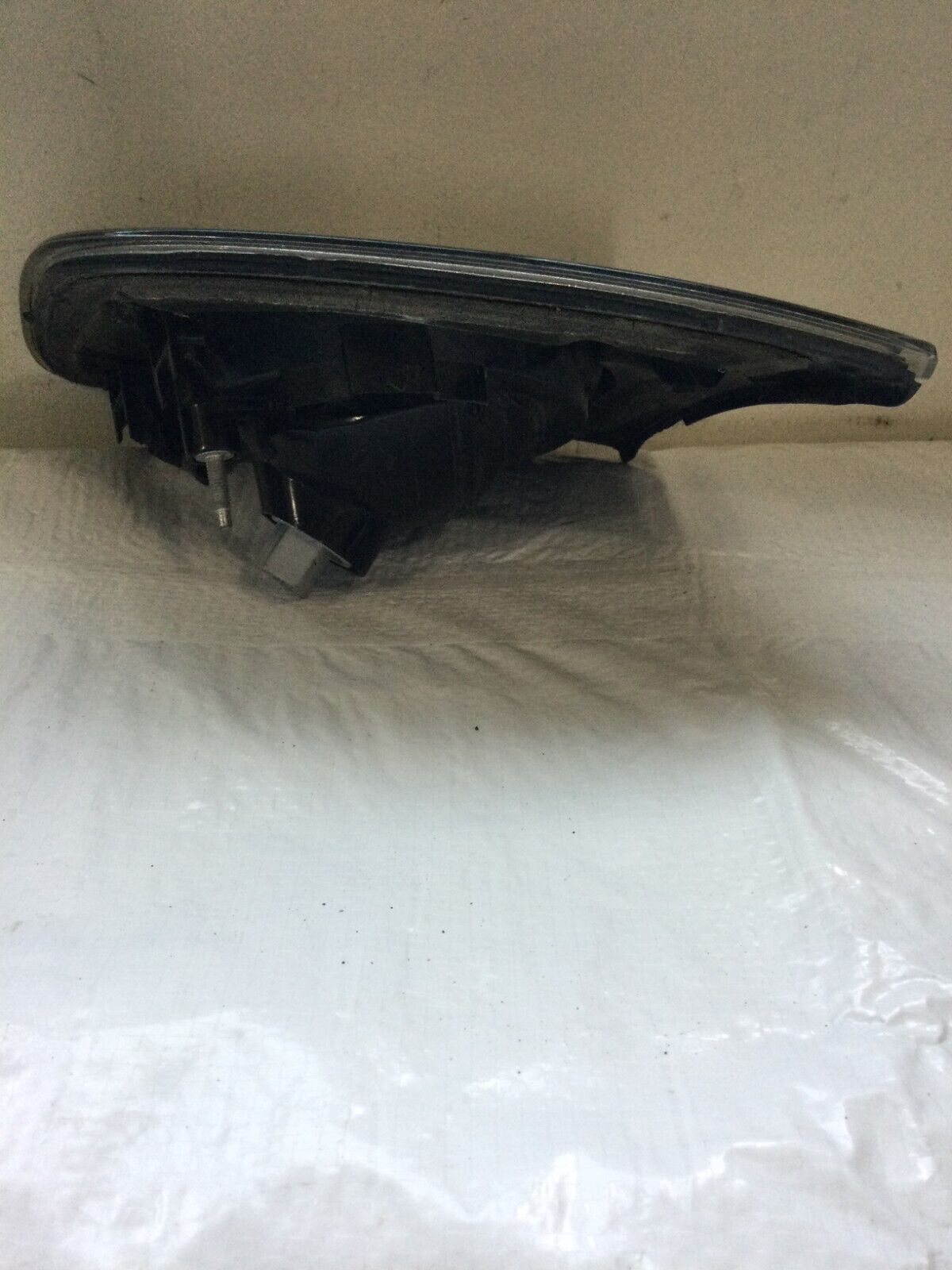 2004 2005 2006 Mazda 3 Driver Left Trunk Lid Mounted Tail Light Assembly OEM LH