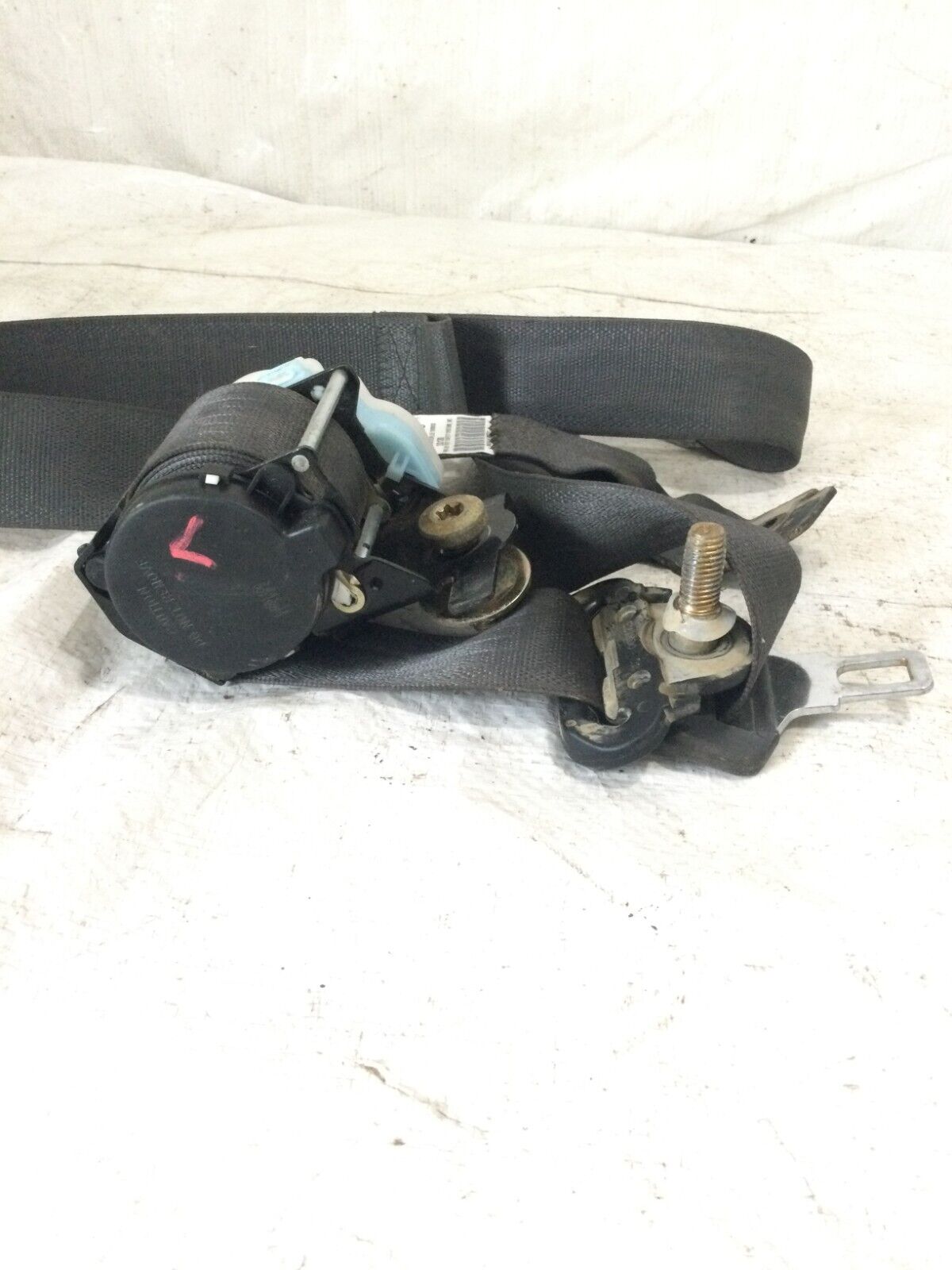 2005 Chevrolet Silverado 1500 Rear Left Seat Belt GM 15249689 OEM