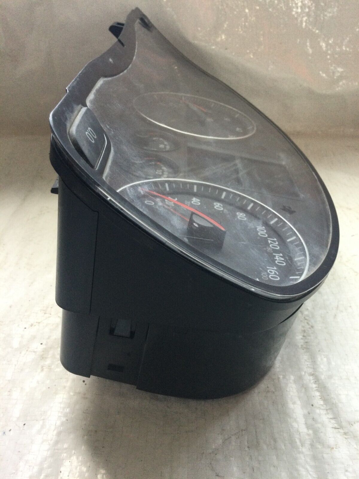 2006 Volkswagen Jetta Speedometer Cluster MPH OEM 1K0920852E