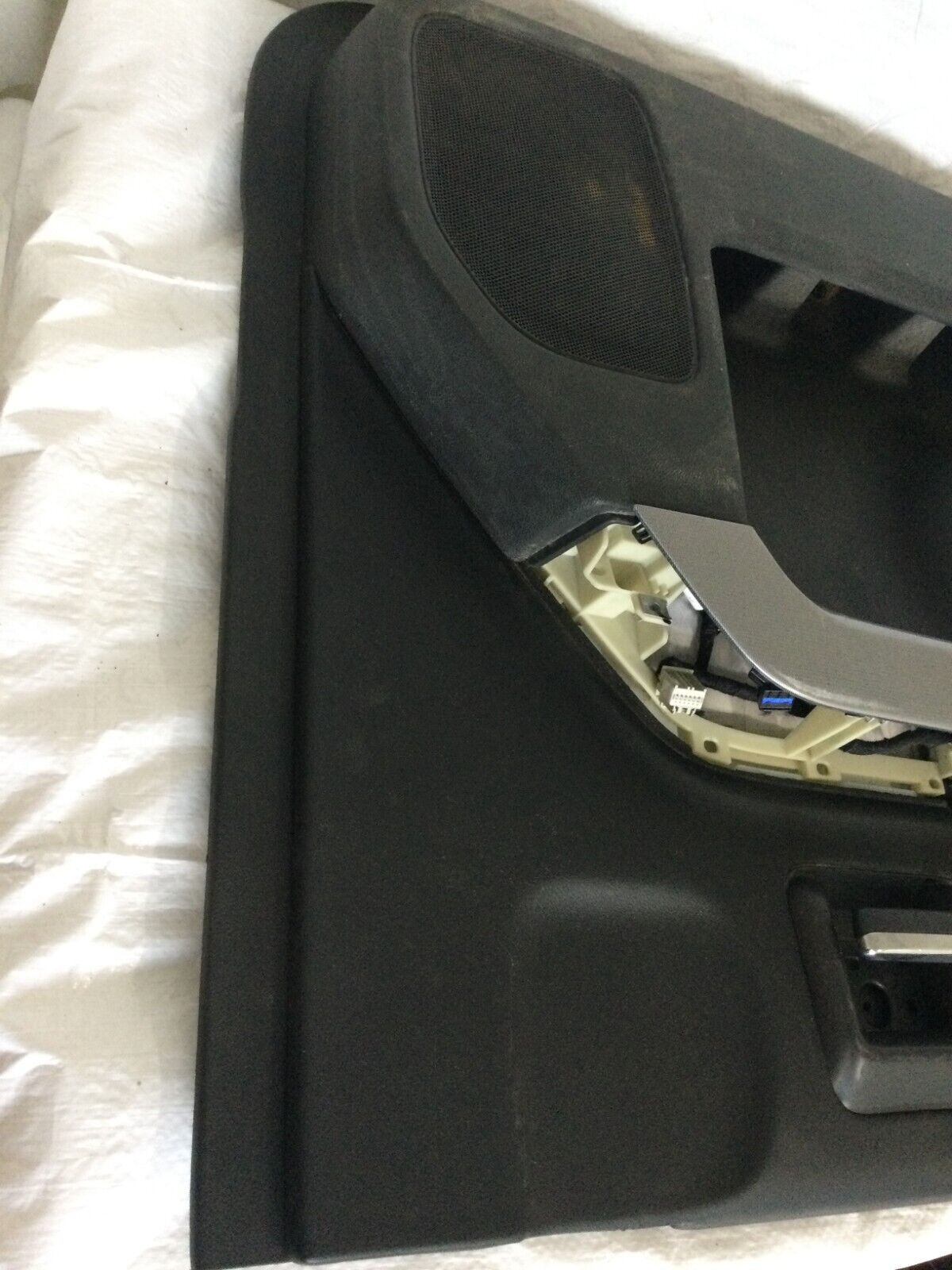 2018 Chevrolet Silverado 1500 Crew Cab Front Left Driver Door Trim Panel OEM LH