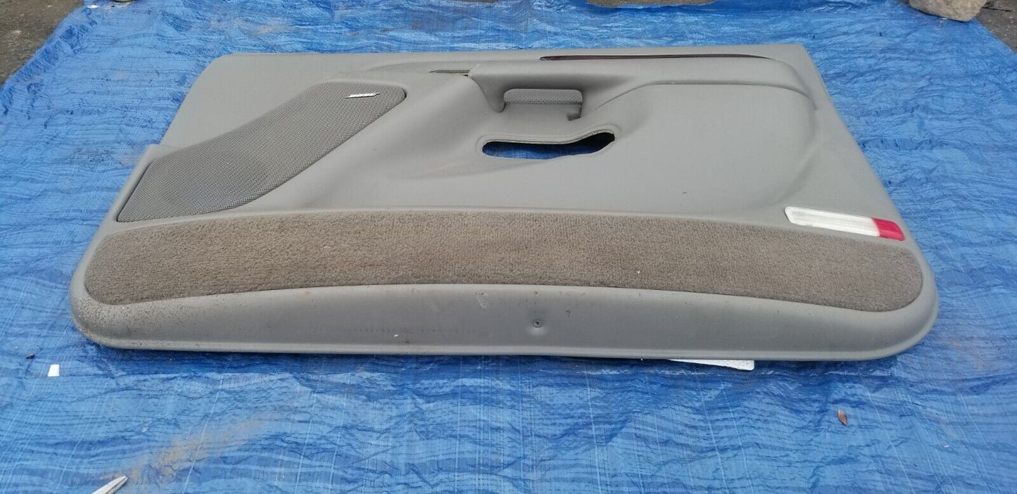 2003-2006 Cadillac Escalade EXT Front Right Door Trim Panel OEM 15192755