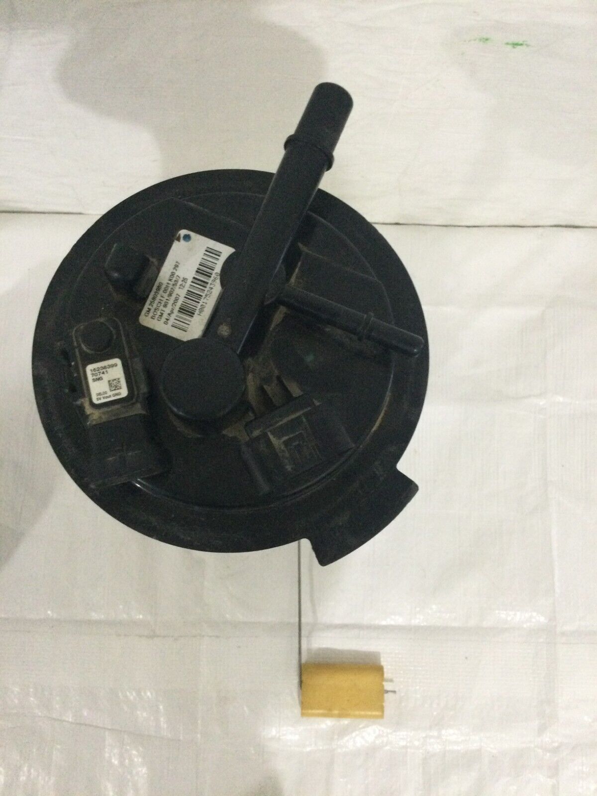 2007 GMC Sierra 2500HD 6.0L Fuel Pump Assembly OEM