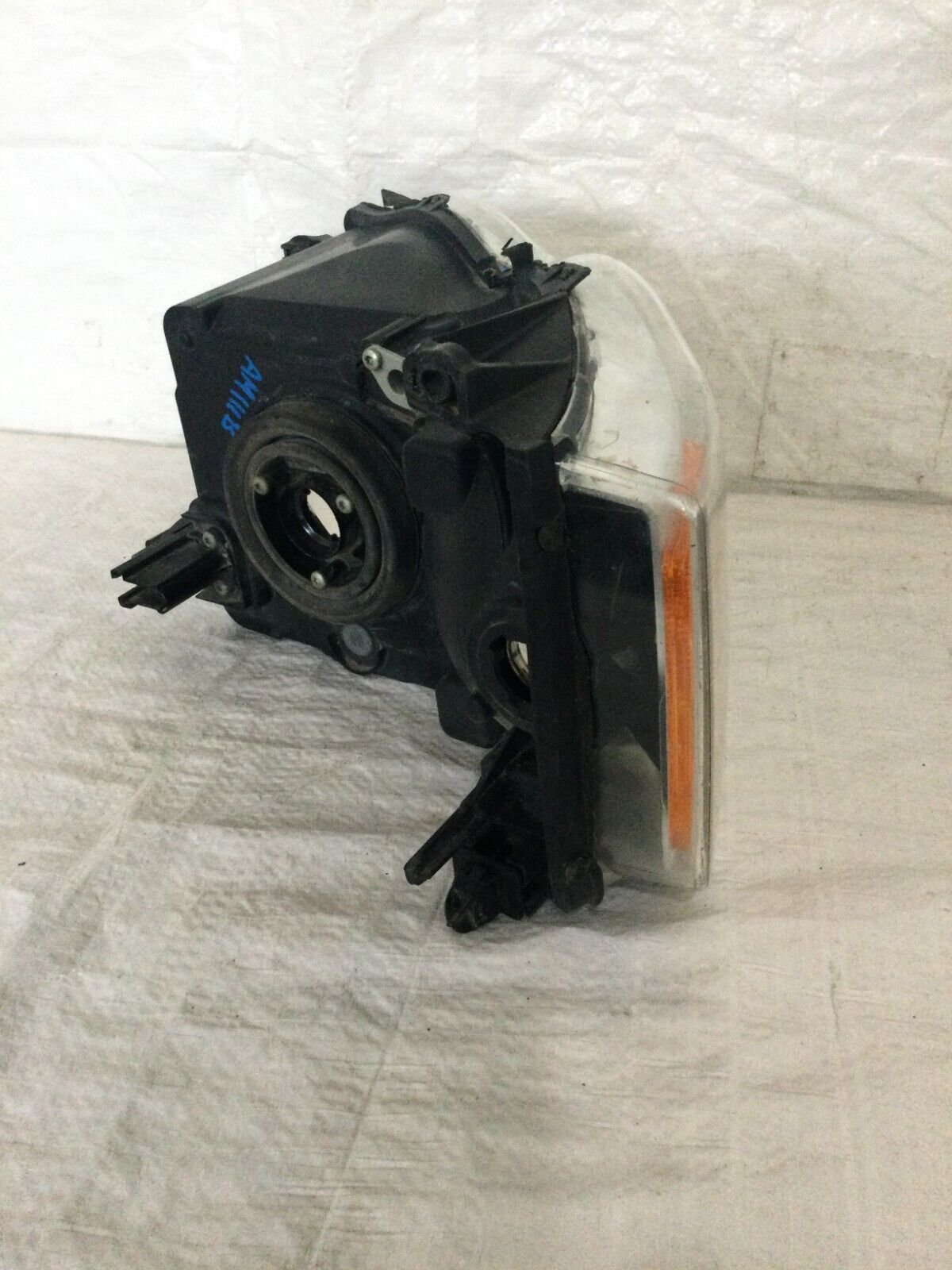 2002-2005 Dodge Ram 1500 Head Light Driver Left  Side 55077121AG OEM LH