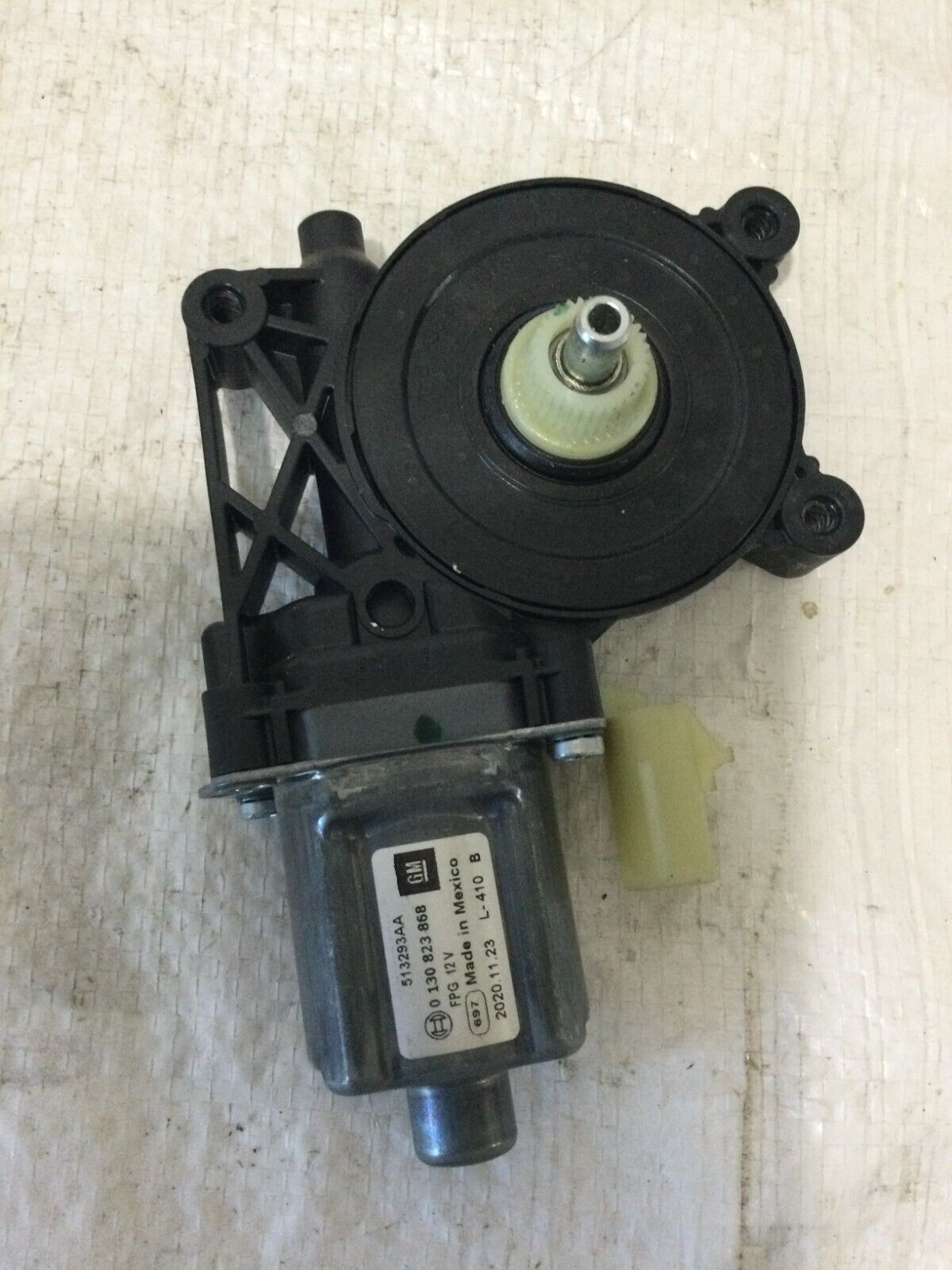 2021 GMC Sierra 3500HD Rear Back Slider Glass Motor OEM 513293AA