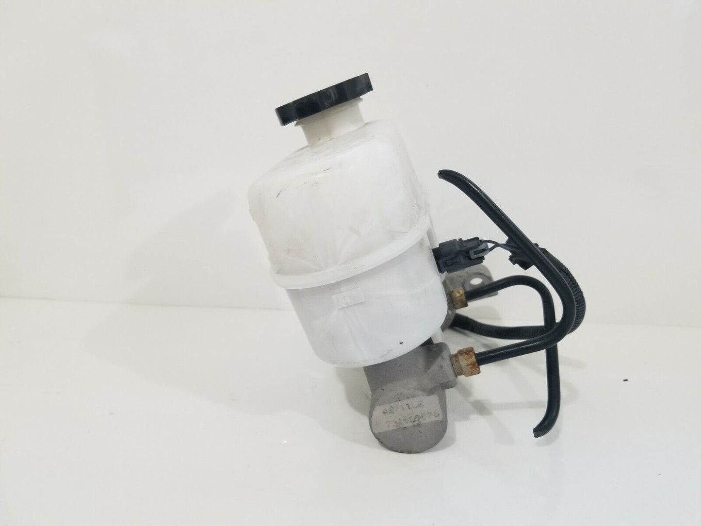 2007 GMC Sierra 1500 2500 3500 Classic Style Master Power Brake Cylinder OEM 