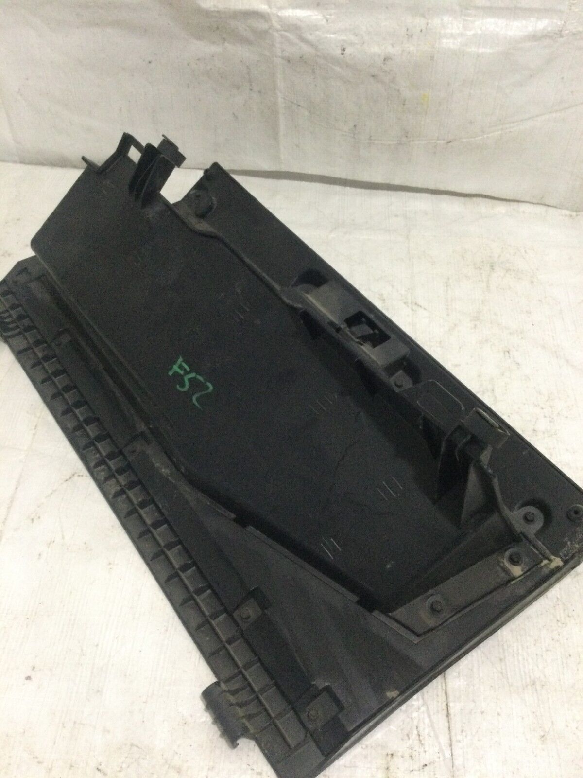 2003 Dodge Ram 1500  Glove Box Storage Compartment 5GT18TRM  OEM.