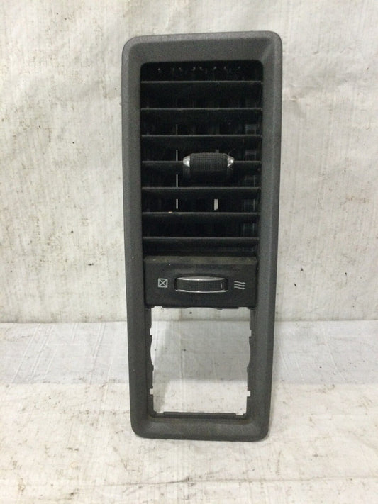 2018 RAM 1500  Left  Side  Air Conditioning & Heater Vents OEM