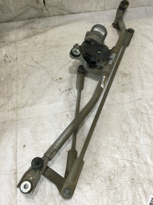 2013 Chevrolet Silverado 1500 Front Wiper Motor W/ Linkage OEM