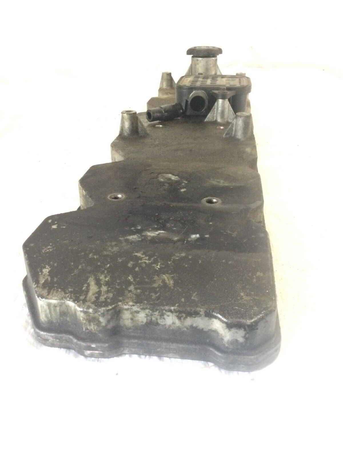 2003-2005 Dodge Ram 2500 5.9L Turbo Diesel Lower Valve Cover 153624 OEM