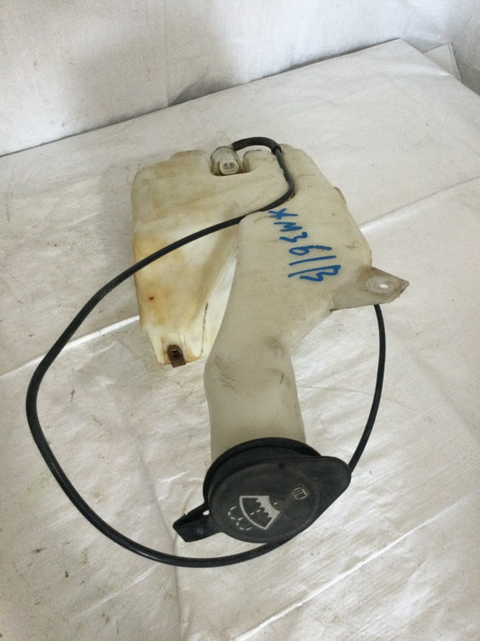 2014 GMC Sierra 2500 6.6L Windshield Washer Reservoir Bottle OEM MARKED DAMAGE